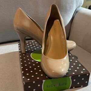 Kelly & Katie Nude Patent Heels